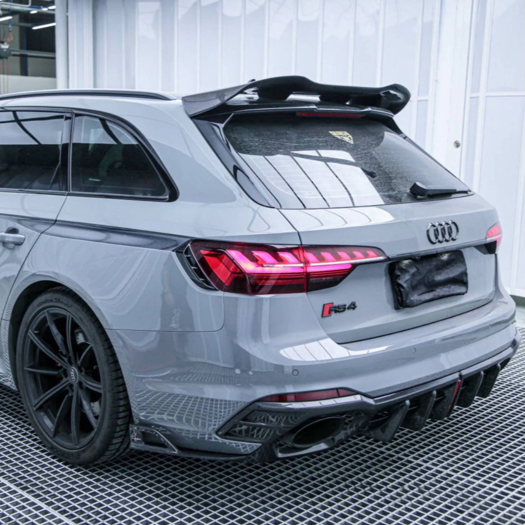 Audi RS4 B9.5 Carbon Fiber Rear Spoiler/Wing image 2