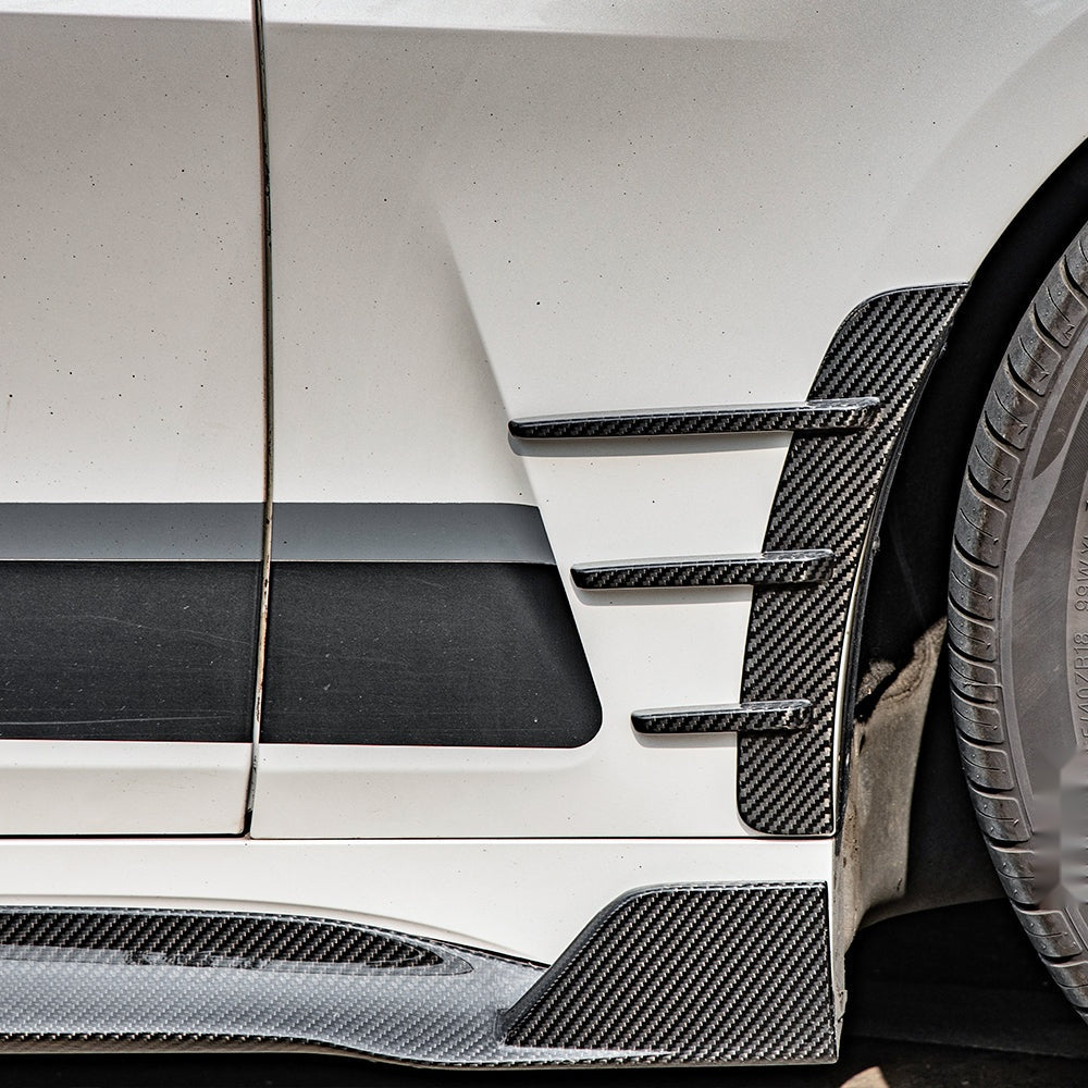 BMW 4 Series G22 Prepreg Carbon Fibre Rear Arch Trims - triple-louver design aggressive styling upgrade