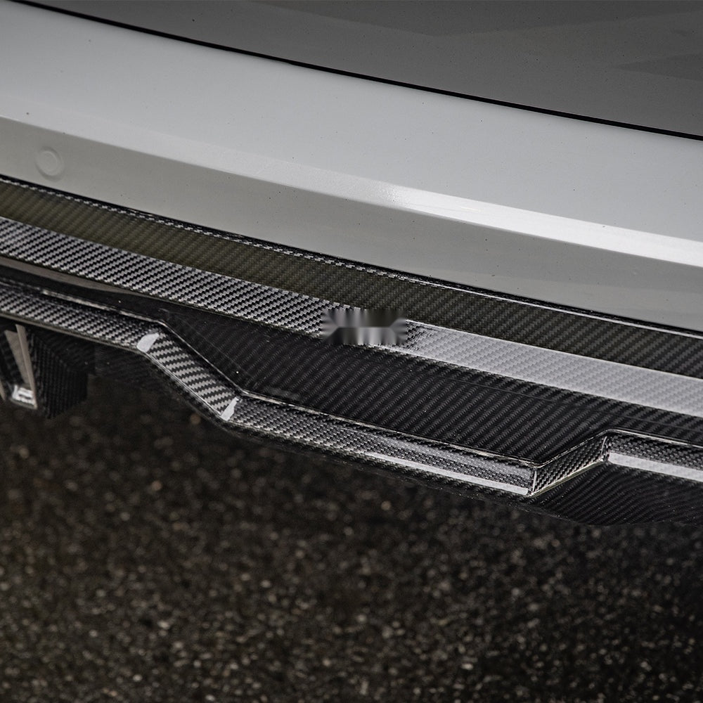 BMW X5 G05 Prepreg Carbon Fibre Rear Diffuser - gloss OEM fitment upgrade