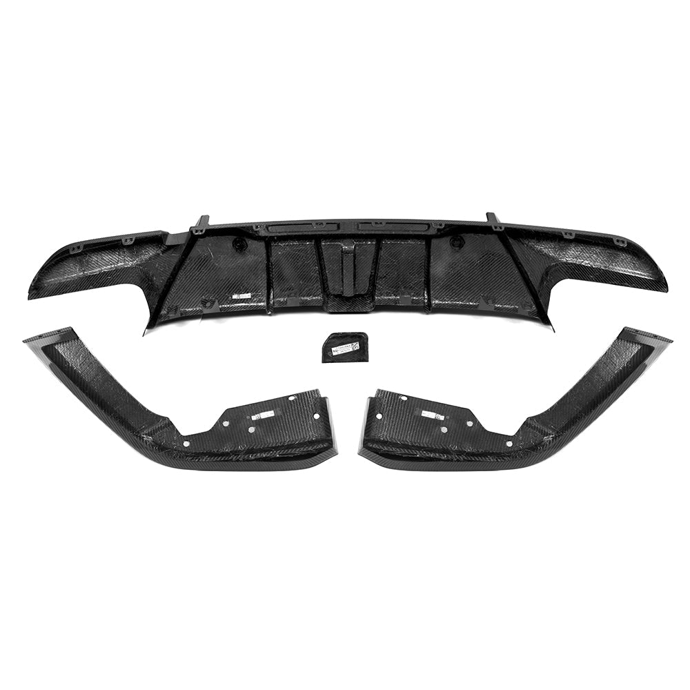 BMW X6M F96 Prepreg Carbon Fibre Rear Diffuser - dual winglets gloss finish