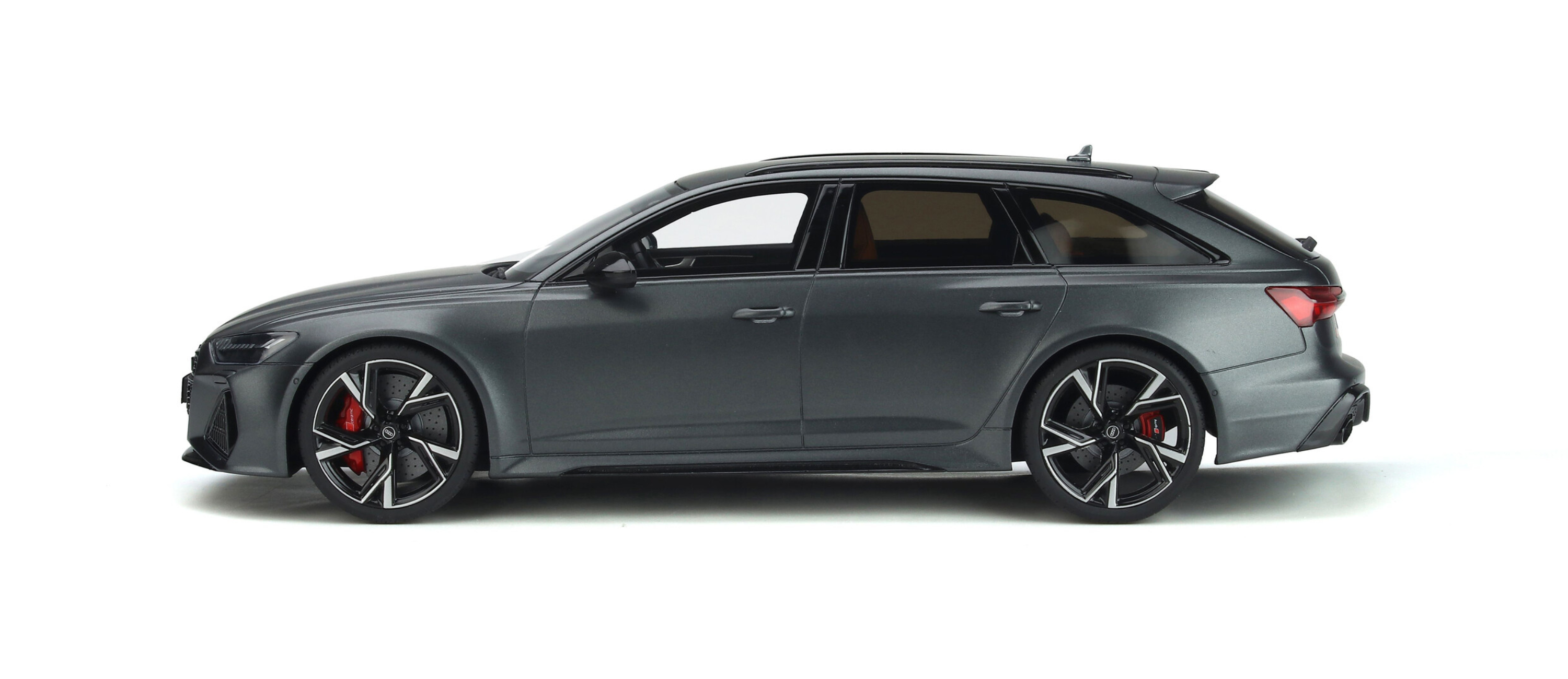 Audi RS6 C8