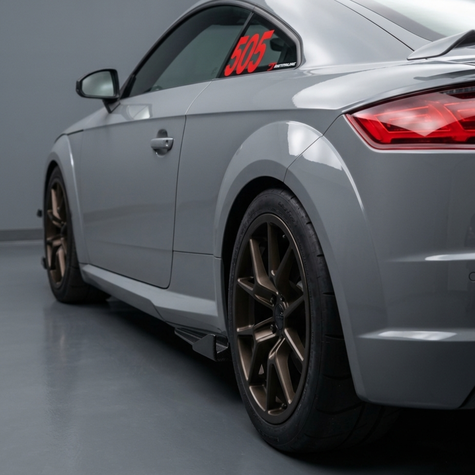 Audi TT/TTS/TTRS 8S (MK3) Carbon Fiber Side Skirts Lip image 1