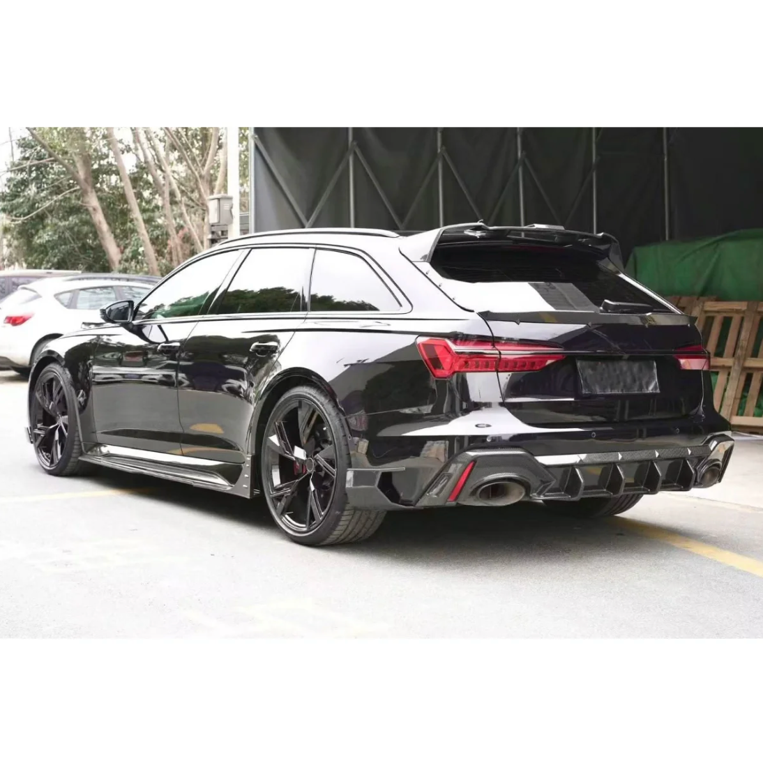 Audi RS6/RS7 C8 Carbon Fiber Rear Bumper Diffuser Lip Splitter image 4